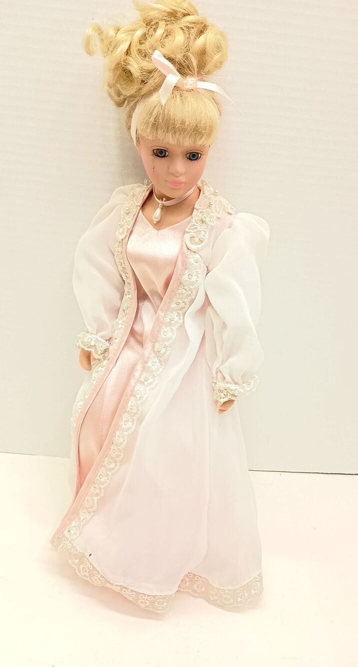 Vintage Avon Collectible Porcelain Doll With Stand, Bernadette, 2001, Blonde Hai